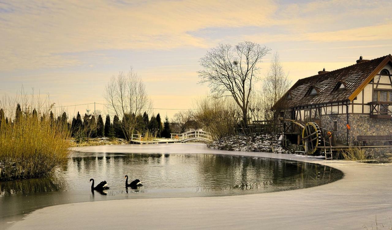 Dom Na Wodzie Mazury Villa Dzwierzuty ภายนอก รูปภาพ