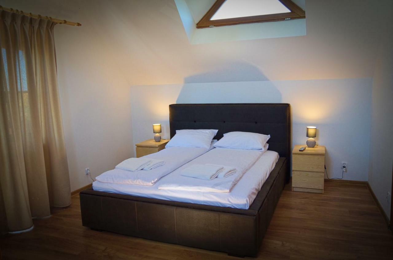 Dom Na Wodzie Mazury Villa Dzwierzuty ภายนอก รูปภาพ