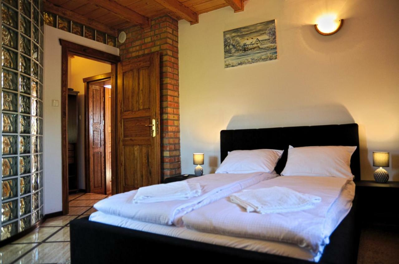 Dom Na Wodzie Mazury Villa Dzwierzuty ภายนอก รูปภาพ